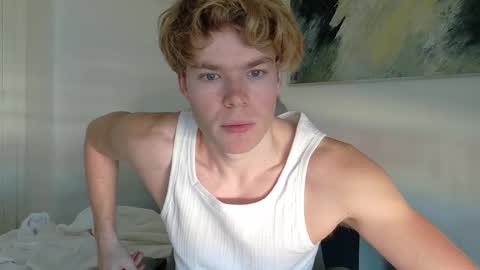 Snapshot of desaad_98 chatting on February 14, 9:13 am desaad_98 online show from February 14, 9:13 am