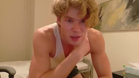 Snapshot of desaad_98 chatting on February 27, 7:58 pm desaad_98 online show from February 27, 7:58 pm