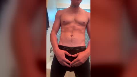 desertdude428407 online show from May 7, 8:42 pm