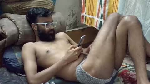 Snapshot of desi_boy799417 chatting on October 11, 9:24 am desi_boy799417 online show from October 11, 9:24 am