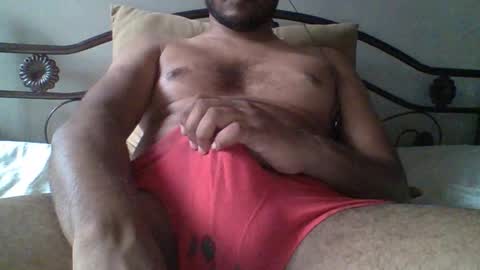 Snapshot of desidaddy_629 chatting on October 15, 7:49 am Daddy online show from October 15, 7:49 am
