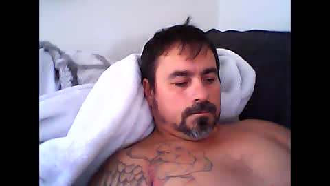 Snapshot of deslongchamps69 chatting on December 2, 5:13 pm deslongchamps69 online show from December 2, 5:13 pm