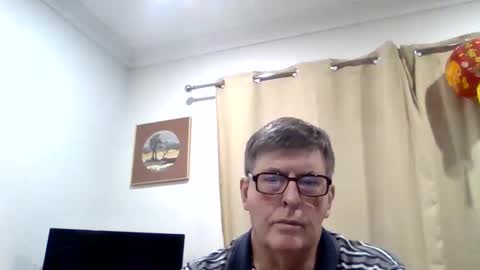 Desmon1958 online show from March 13, 8:11 am