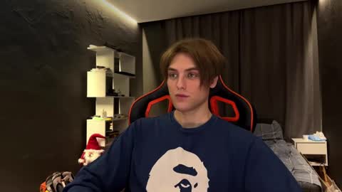 devilnut1 online show from November 11, 2:33 pm