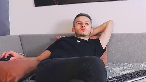 devin_ho online show from December 22, 8:06 pm