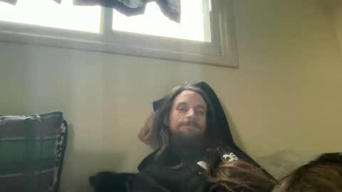 deweydreams online show from April 29, 8:04 pm