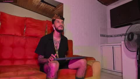 Snapshot of dex_ak586 chatting on October 27, 12:57 am dex_ak586 online show from October 27, 12:57 am