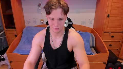 Dexter online show from May 4, 5:04 pm
