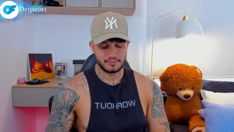 Snapshot of deymon_scott chatting on March 11, 5:46 pm JULIAN online show from March 11, 5:46 pm