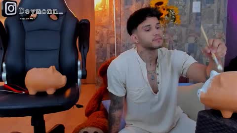 Snapshot of deymon_scott chatting on September 20, 11:16 pm JULIAN online show from September 20, 11:16 pm