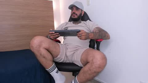 Snapshot of dhamian_wolf_hunter chatting on September 15, 9:05 pm dhaian online show from September 15, 9:05 pm