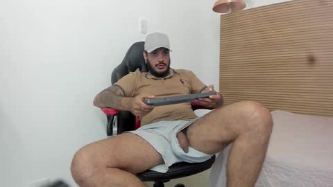 Snapshot of dhamian_wolf_hunter chatting on October 16, 9:34 pm dhaian online show from October 16, 9:34 pm