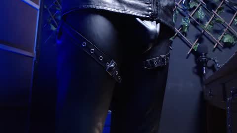 DICAPRIO online show from November 26, 5:54 am