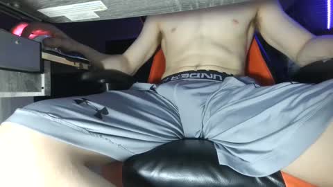 Snapshot of dick_and_muscle chatting on January 6, 3:31 am Dick And Muscle online show from January 6, 3:31 am