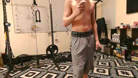 Snapshot of dick_and_muscle chatting on February 24, 5:21 am Dick And Muscle online show from February 24, 5:21 am
