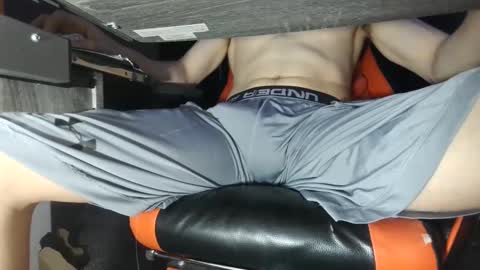 Snapshot of dick_and_muscle chatting on February 2, 3:21 am Dick And Muscle online show from February 2, 3:21 am