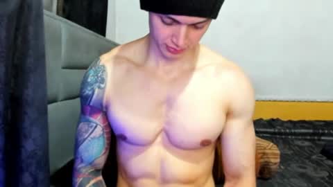 jhon online show from May 14, 11:36 pm