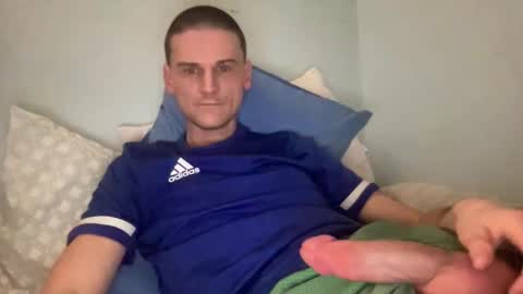 DickABitchDown  Alexys real spanishmami online show from February 17, 6:56 am