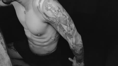 Snapshot of dickdamian_ chatting on January 19, 7:26 pm Damin online show from January 19, 7:26 pm