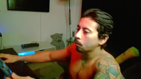 Snapshot of dickdamian_ chatting on February 10, 4:08 am Damin online show from February 10, 4:08 am
