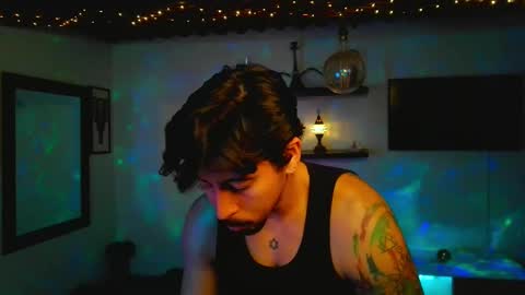 Snapshot of dickdamian_ chatting on December 18, 1:15 am Damin online show from December 18, 1:15 am