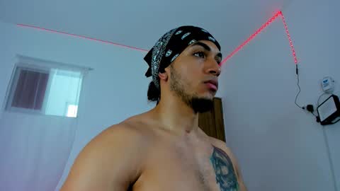 Snapshot of diego__cruz chatting on October 23, 1:58 pm Diego online show from October 23, 1:58 pm