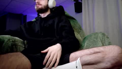 digbicknik online show from January 12, 3:32 am