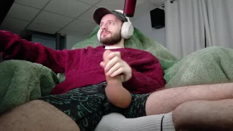 digbicknik online show from April 22, 1:12 am