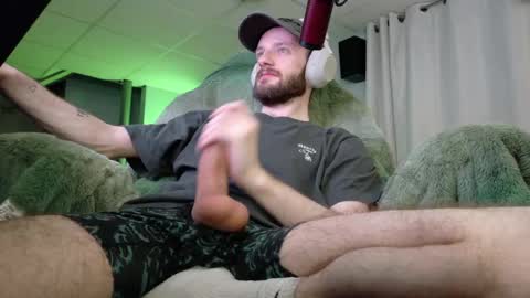 digbicknik online show from April 29, 2:38 am