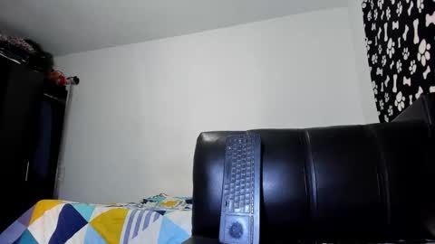 Snapshot of diiego_xxx chatting on October 25, 2:30 pm diiego_xxx online show from October 25, 2:30 pm