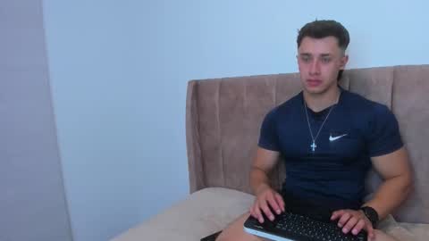 Snapshot of dilan_coy chatting on September 28, 3:04 am Dilan Coy online show from September 28, 3:04 am