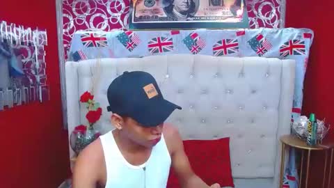 Snapshot of dilanpein chatting on February 8, 7:16 pm dilanpein online show from February 8, 7:16 pm