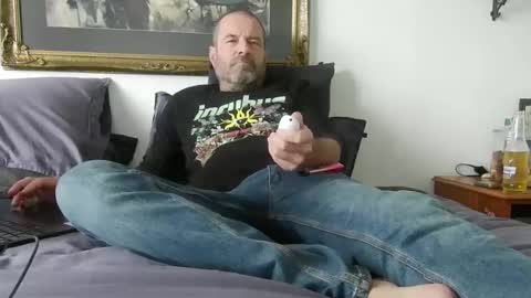 Snapshot of dilf_4u chatting on January 6, 1:53 am Hot Penis online show from January 6, 1:53 am