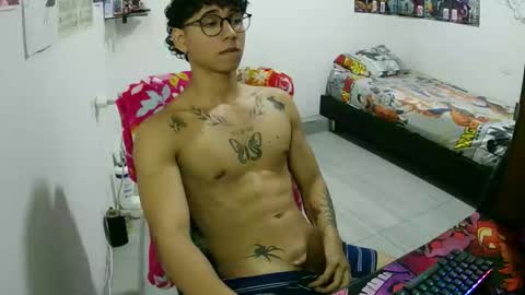 dillom420 online show from January 6, 10:25 pm