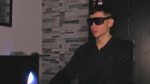 dimitri_higt online show from October 7, 7:51 pm