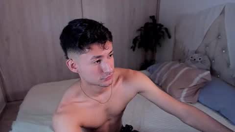 Snapshot of dimitri_targaryen chatting on September 20, 1:05 am Fabian online show from September 20, 1:05 am