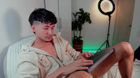 Snapshot of dimitri_targaryen chatting on January 6, 3:42 am Fabian online show from January 6, 3:42 am