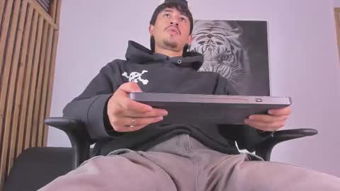 Dimitri online show from October 21, 8:34 pm