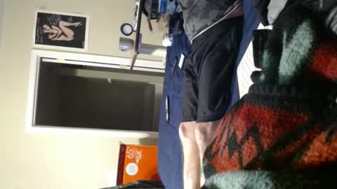 Snapshot of dino695082 chatting on October 14, 3:35 am dino695802 online show from October 14, 3:35 am