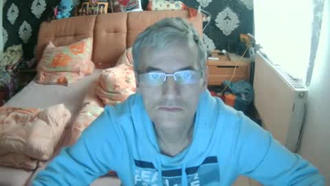 Snapshot of dirk6873 chatting on January 2, 1:19 pm Adam Carla online show from January 2, 1:19 pm