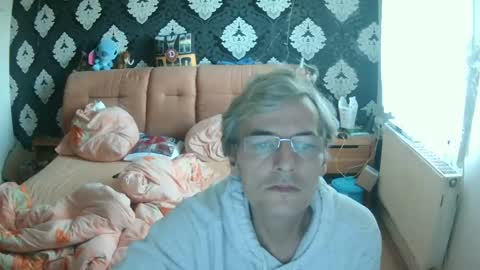 Snapshot of dirk6873 chatting on December 5, 12:44 pm Adam Carla online show from December 5, 12:44 pm