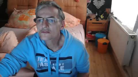 Snapshot of dirk6873 chatting on February 5, 12:49 pm Adam Carla online show from February 5, 12:49 pm