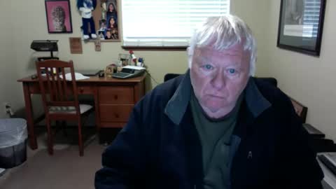 dirtrider195080438 online show from June 8, 4:41 pm