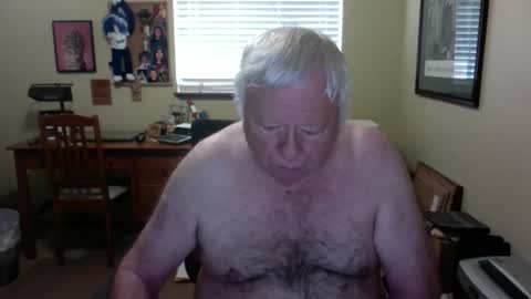 dirtrider195080438 online show from June 10, 7:58 pm