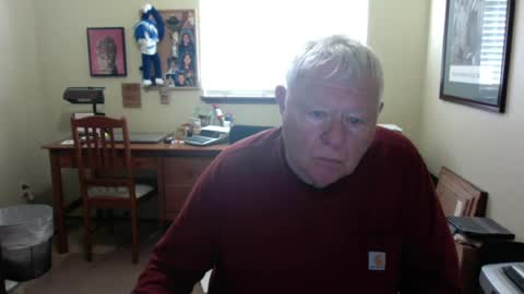 dirtrider195080438 online show from June 18, 5:07 pm