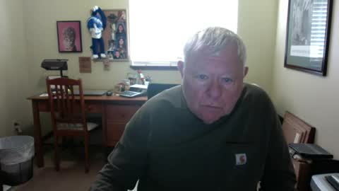 dirtrider195080438 online show from June 19, 5:18 pm
