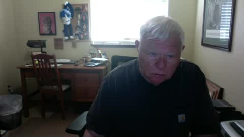 dirtrider195080438 online show from June 24, 5:27 pm