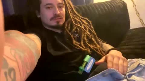 dirtsdirt1 online show from February 8, 5:02 am