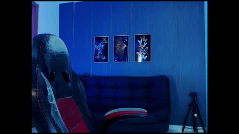 dirty model online show from January 13, 8:02 pm