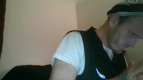 Justin Robinson online show from November 19, 4:01 am